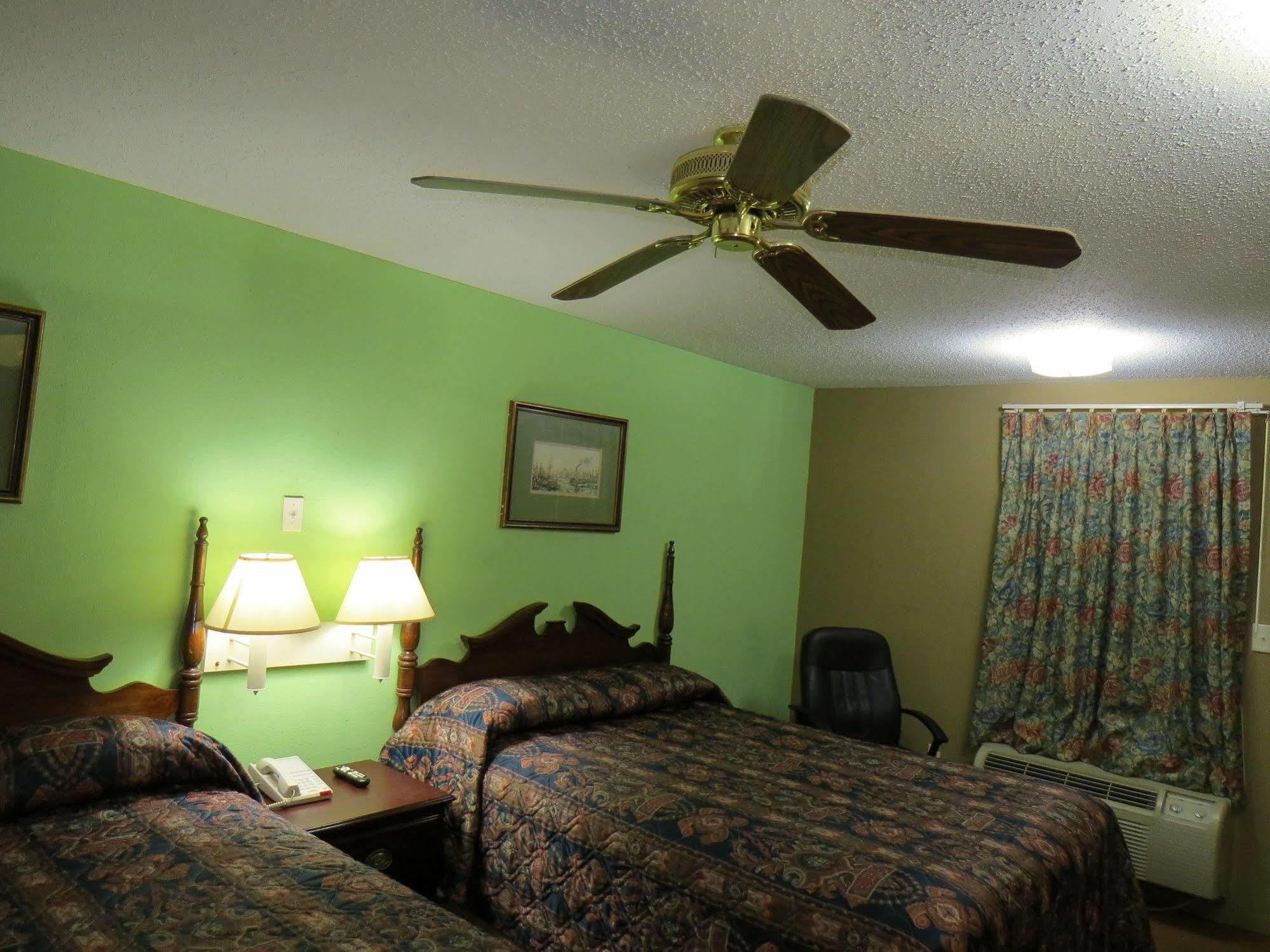 First Western Inn Caseyville Exterior photo